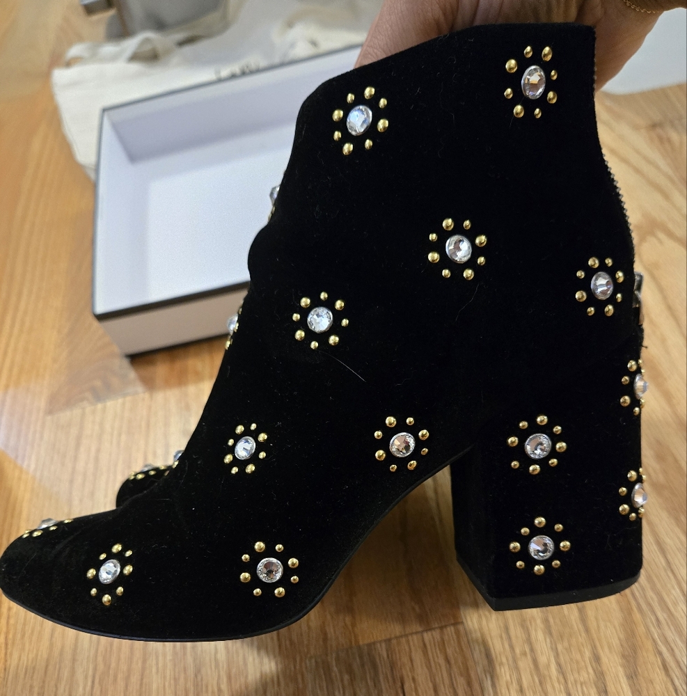 Senso Jamie Velvet Embellished Booties